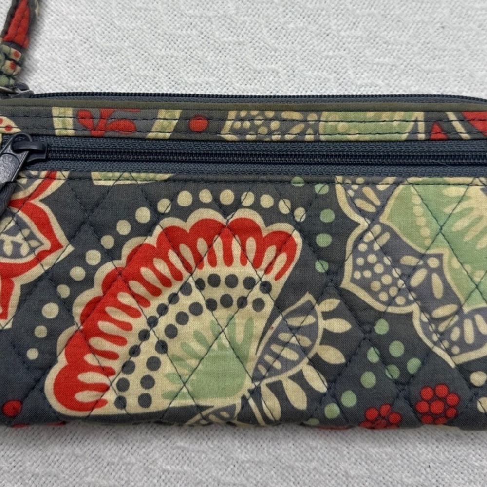 Vera Bradley Wristlet Wallet Floral Quilted Zip Around Clutch Gray Red Green